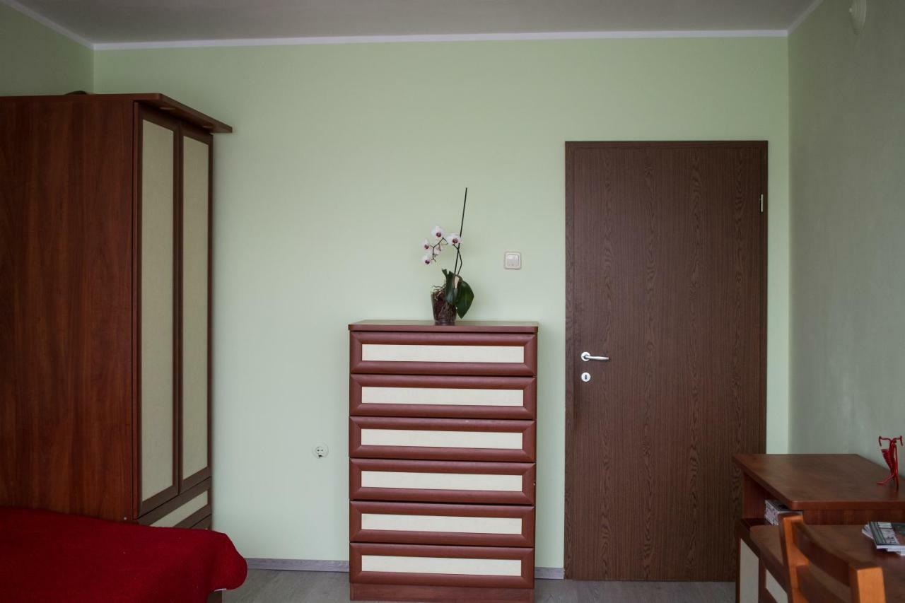 Апарт Пееви Gabrovo Ngoại thất bức ảnh